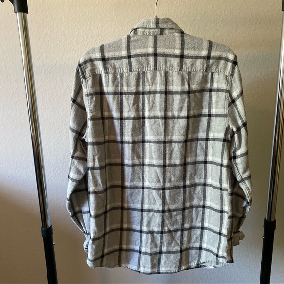 Flannel - Picture 4 of 4